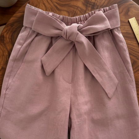 I pantaloni rosa antico